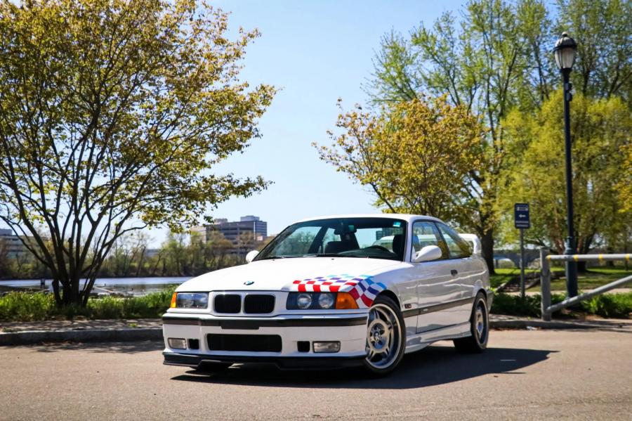  BMW M3 Lightweight (E36) 1995 года  (US) (фото 6 из 58)